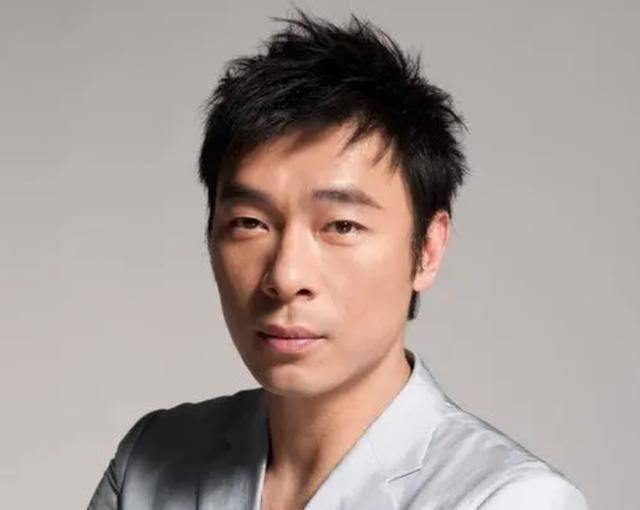 56岁薄情寡义"的许志安,他妄图靠卖惨复出_郑秀文_梅艳芳_韩红