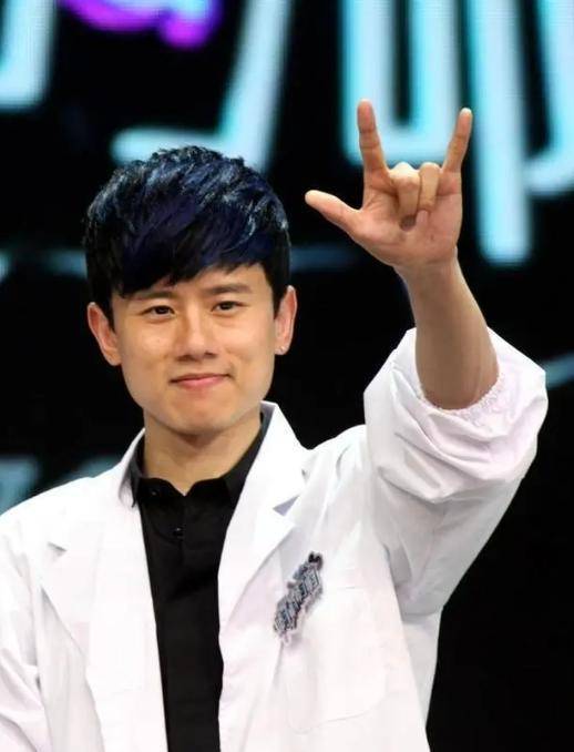 张杰终于道歉,被疯狂骚扰的人等到了!目前仍有随时被起诉的风险