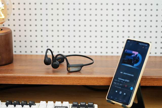 科技助听新选择:zdeer骨传导助听器,无障碍沟通新伴侣