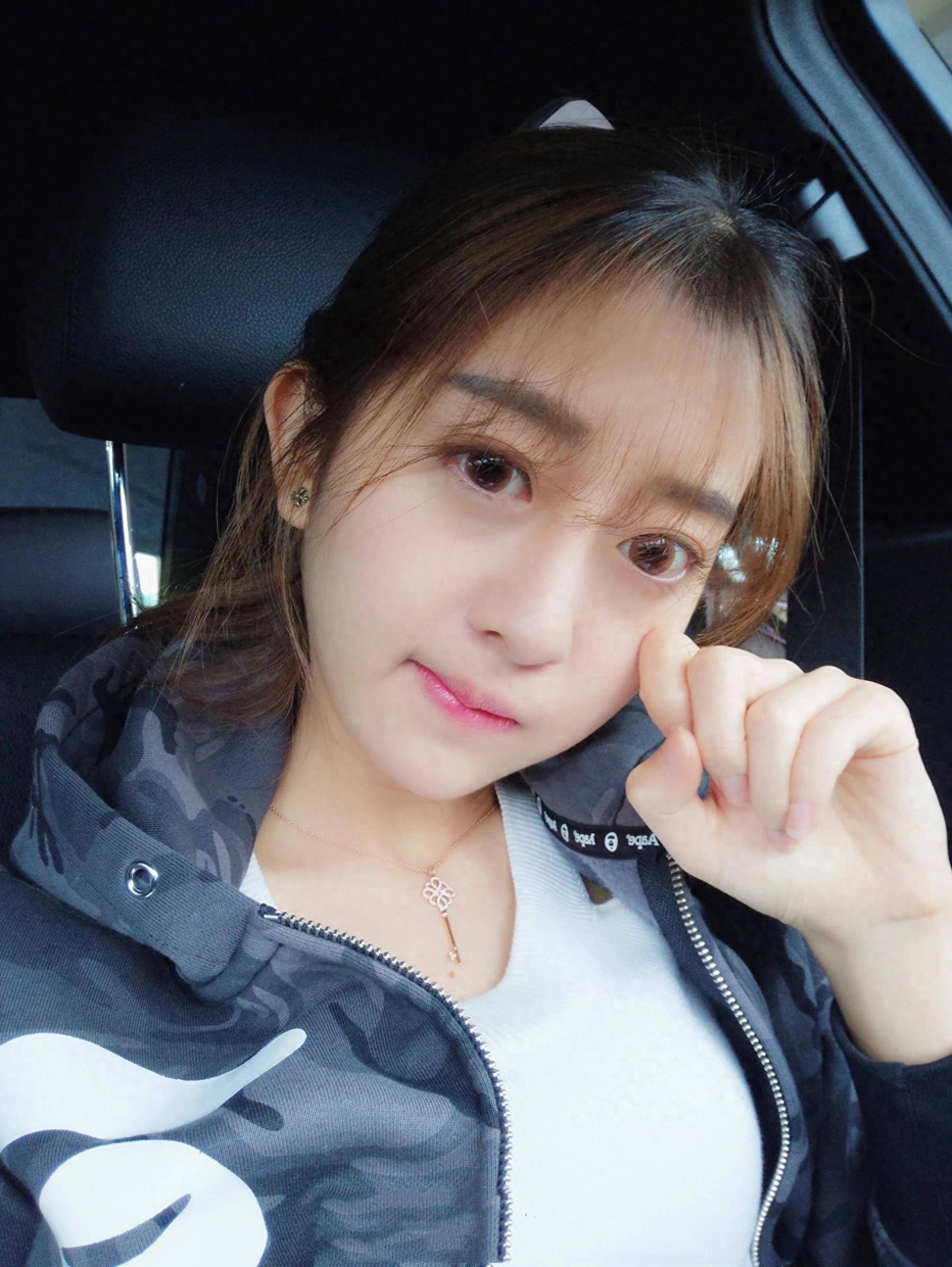 网红卓仕琳深夜回应传言,小杨哥老婆发声力挺,网友:姐妹情深!