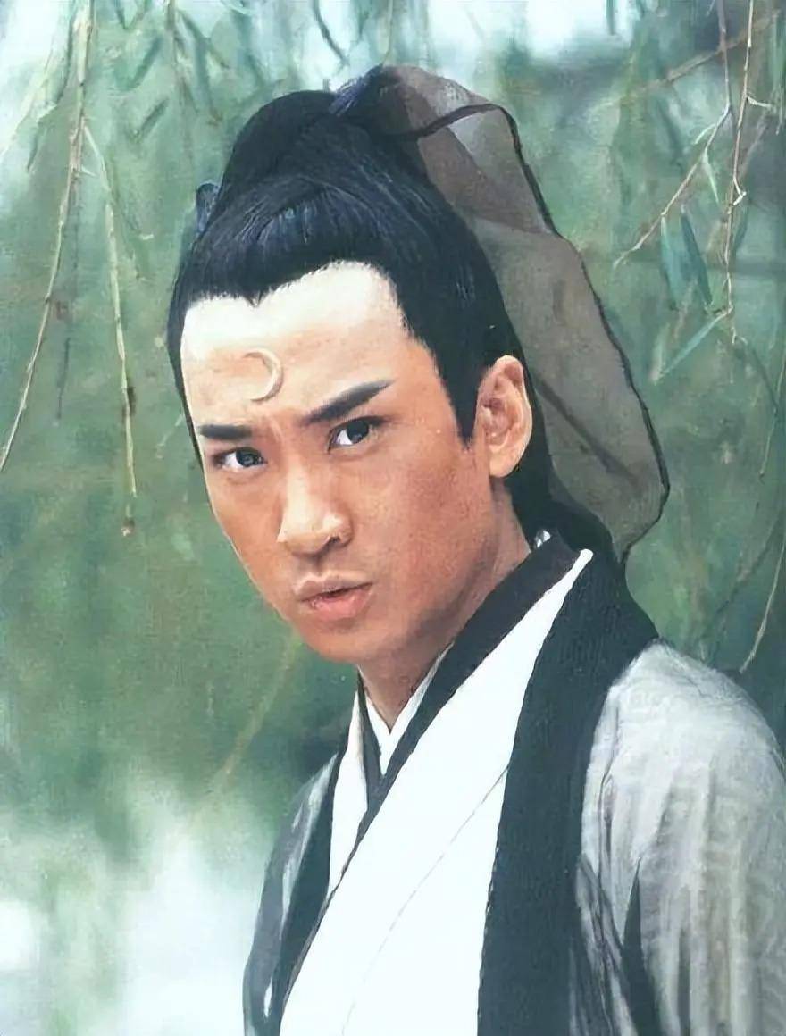 《还珠格格》"福尔康"饰演者,如今在东北种大米