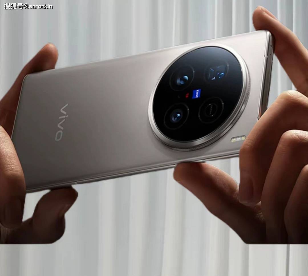 6.31英寸的小屏手机,这次要硬刚小米 15,实力太强了