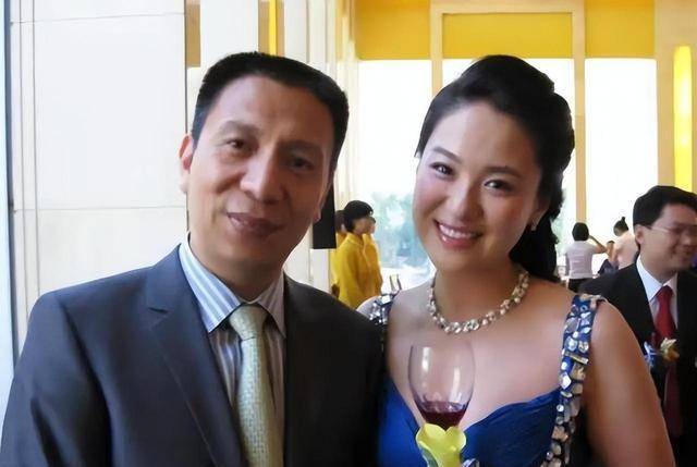 演员沈傲君:我这辈子最正确的决定,就是34岁为外交官丈夫生儿子