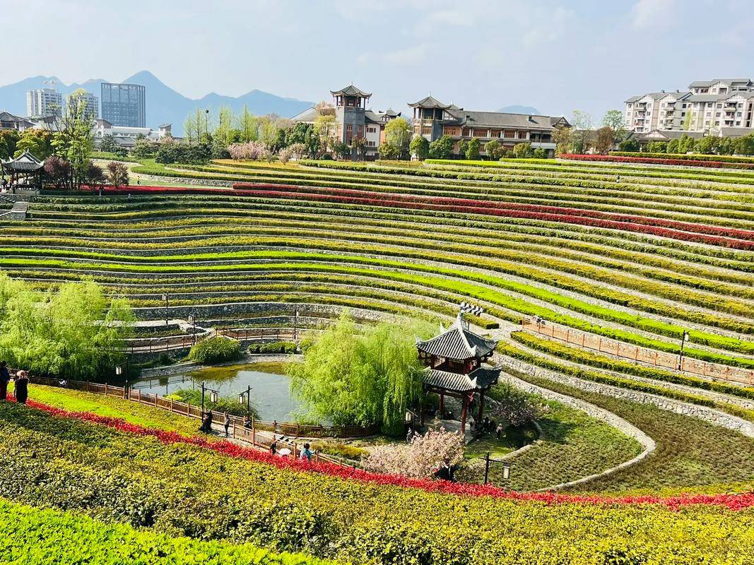 畢節旅遊攻略景點大全，畢節旅遊必去十大景點有哪些？看這裡！