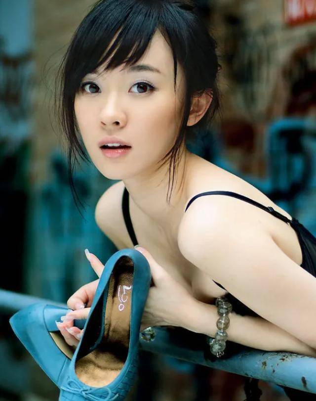 在演艺圈销声匿迹"的霍思燕,如今靠儿子成了人生赢家_杜江_网友_电影