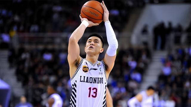 原创            郭艾伦直播为广州龙狮带货引发争议-cba郭艾伦为什么没上场