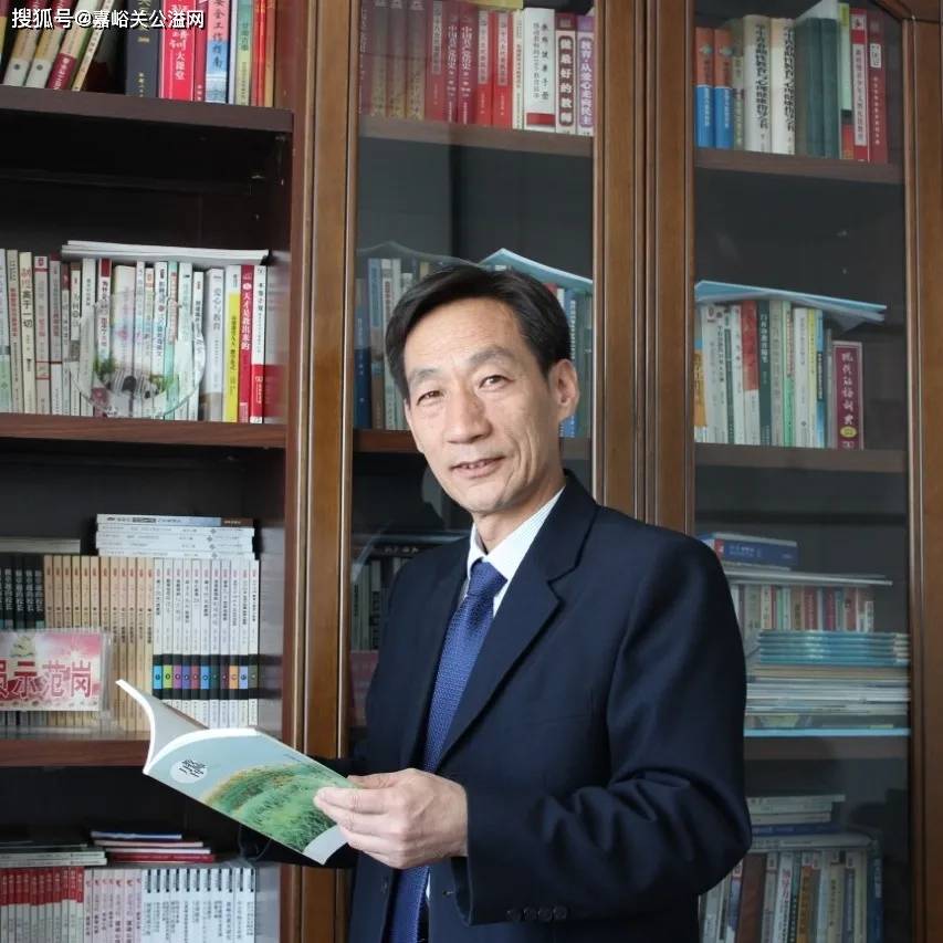 酒钢三中 朱延鹏end编辑:李  彤审核:王 晖