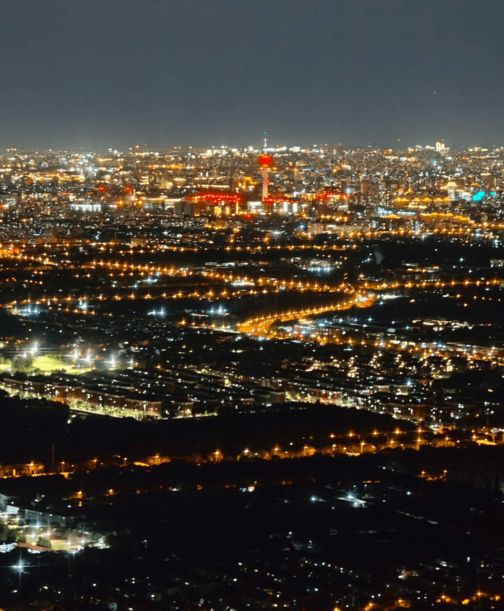 北京西山夜景图片