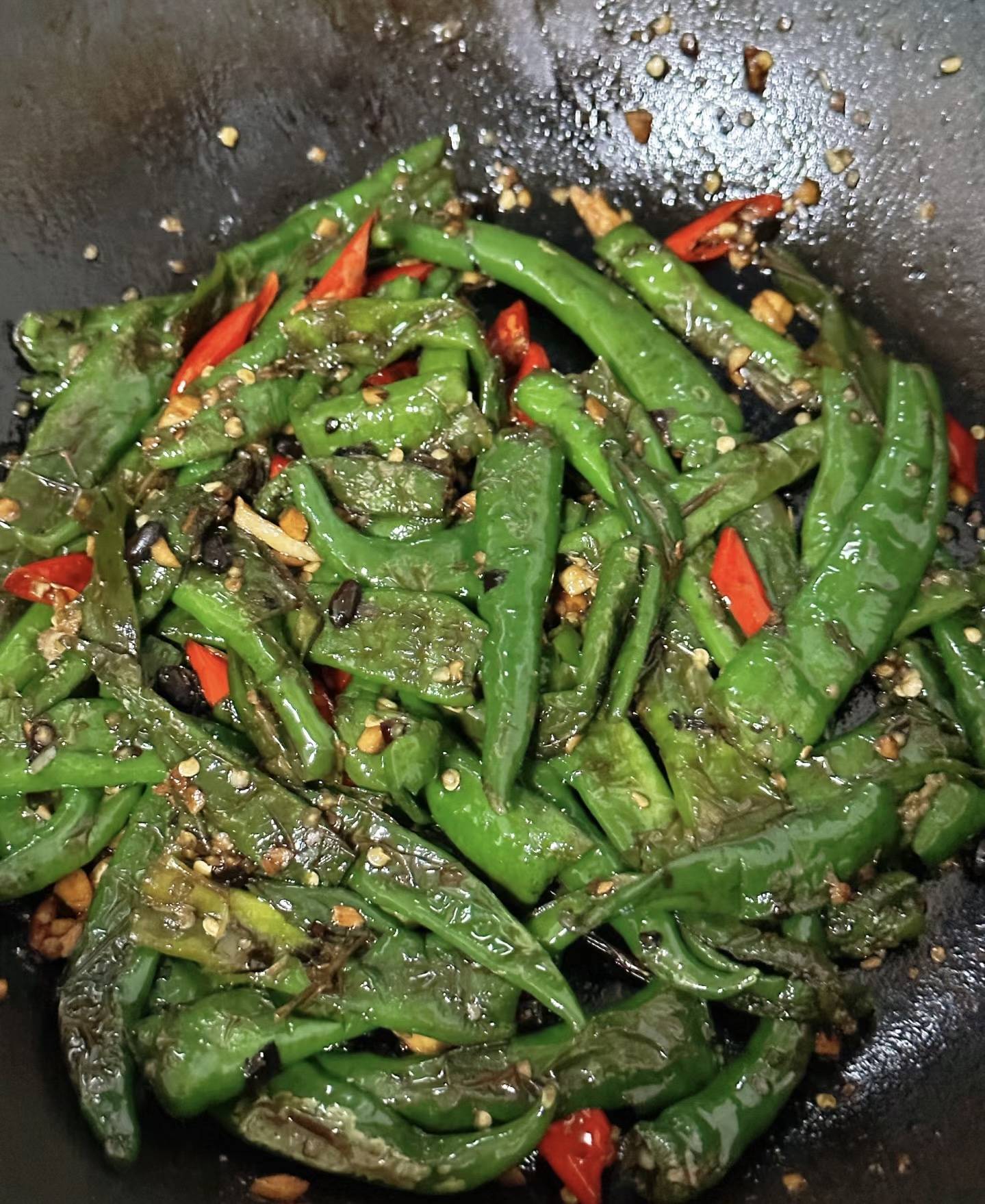 家常小炒的秘籍:教你如何炒出一盘好辣椒