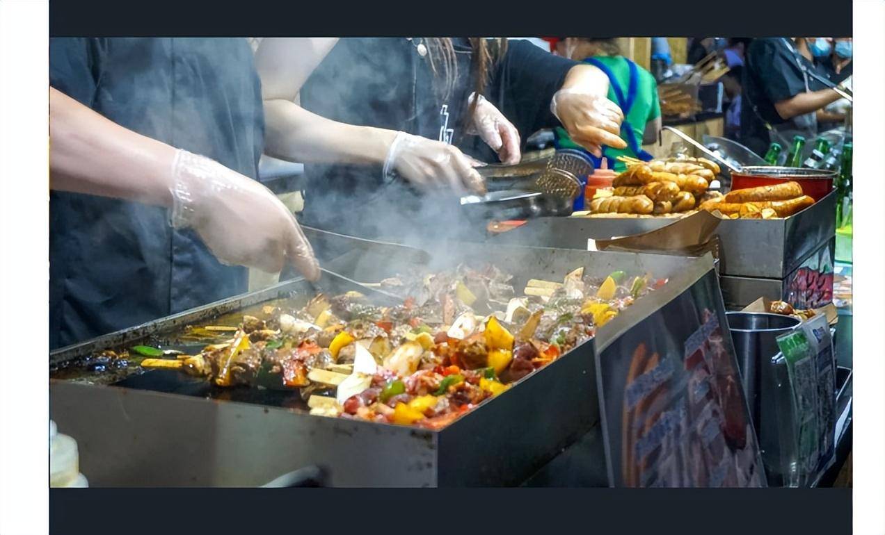 好吃又好玩,来南京不能错过的宝藏美食街→_位置_三牌楼_鸭子