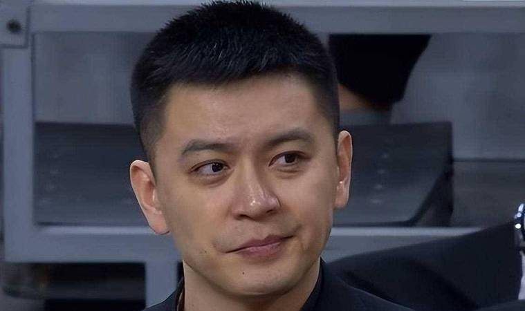 弗格狂铁,继伟末节三分球建功,天津队惜败后杨鸣盛赞张庆鹏