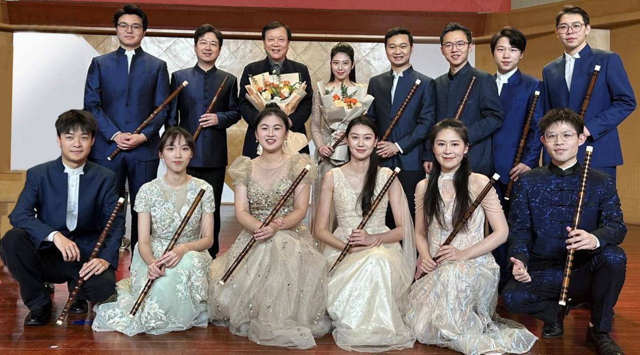 开票 | 大师来了!带着他那根“神奇的魔笛”