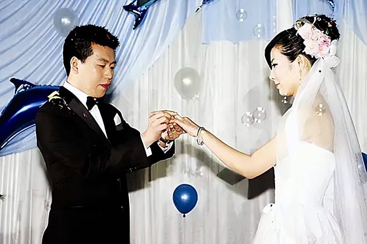 奥运冠军杜丽近况 与同门师弟相守14年,今蜕变为韵味十足的少妇