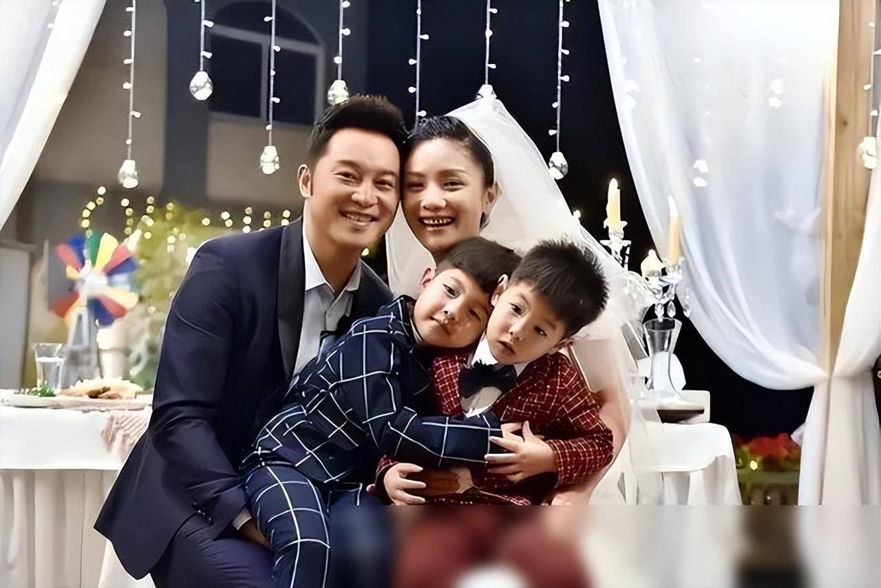 46岁演员沙溢晒近照瘦回白展堂,胡可:一辈子没见过他这样!