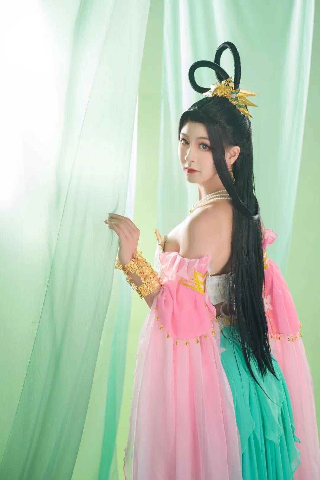 三国杀貂蝉cos,瑶音音如何一夜成为百万粉丝的梦中情人?