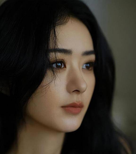 离婚3年后,37岁赵丽颖深夜发文,高调宣布喜讯,直接霸榜了热搜!