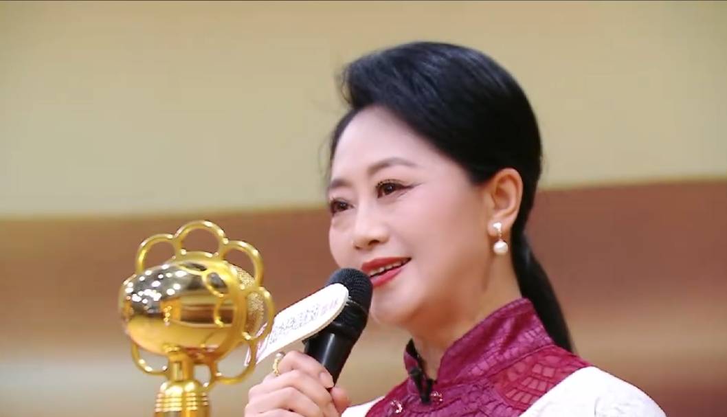 山东台:回忆杀来袭,大冰刚刚直播翻红,李敏再度出山回台录节目