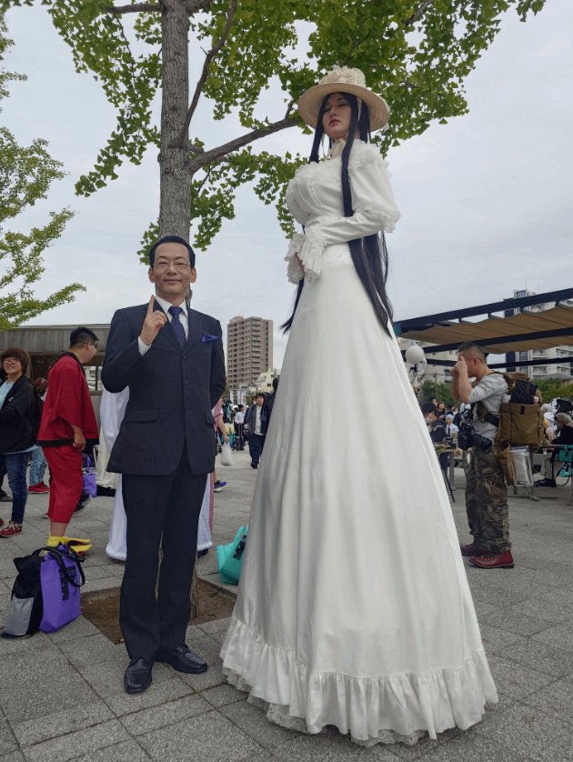 八尺大人 男孩图片