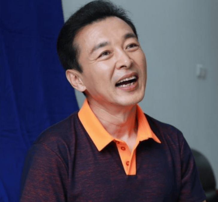 知名演员王强:夫妻闹离婚,儿子在结婚证上的留言让他泪奔