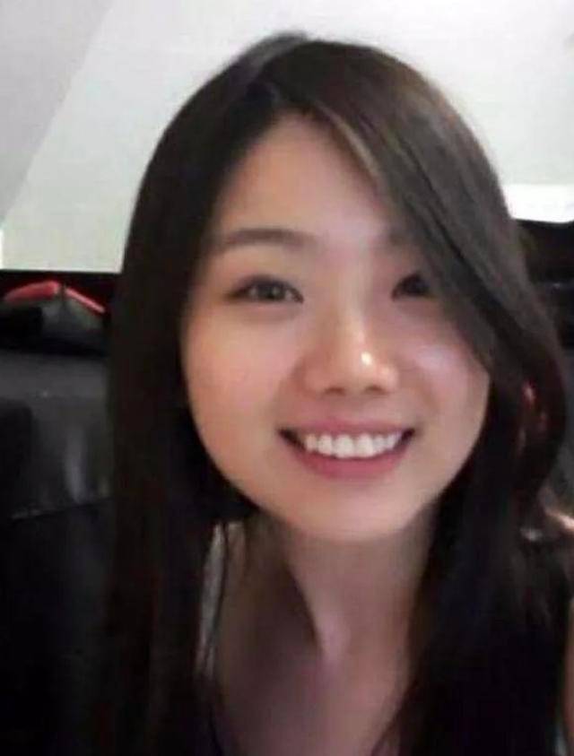 从闪闪发光的小明星到不问世事的出家人,胡雅斯的人生经历简直比电视