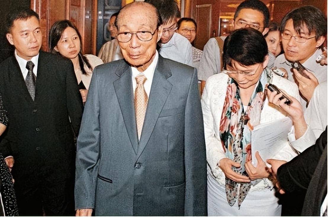 美貌堪称"邵氏第一",她是演员尹子维母亲,颜值甩徐冬冬几条街