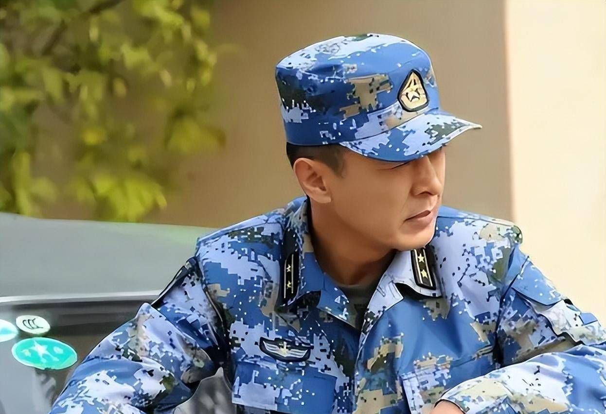 演员王强和妻子闹离婚儿子的留言让他泪流满面如今重回幸福