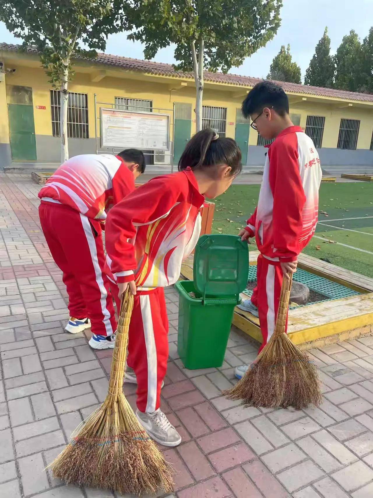 小学生学校劳动美篇