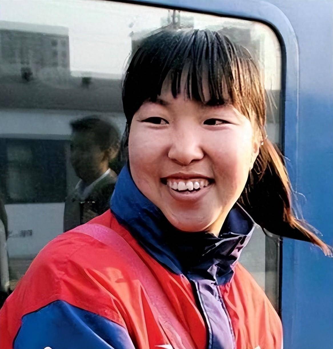 艾冬梅:为国夺19枚金牌,20万奖金却被私吞,为生存千元贱卖金牌