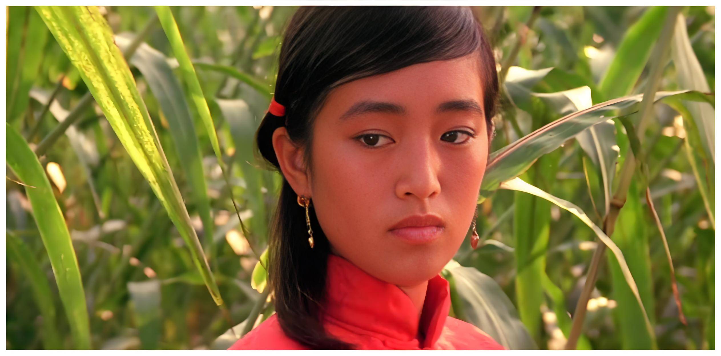 当初《红高粱》一开始定的还是巩俐的同学史可呢!