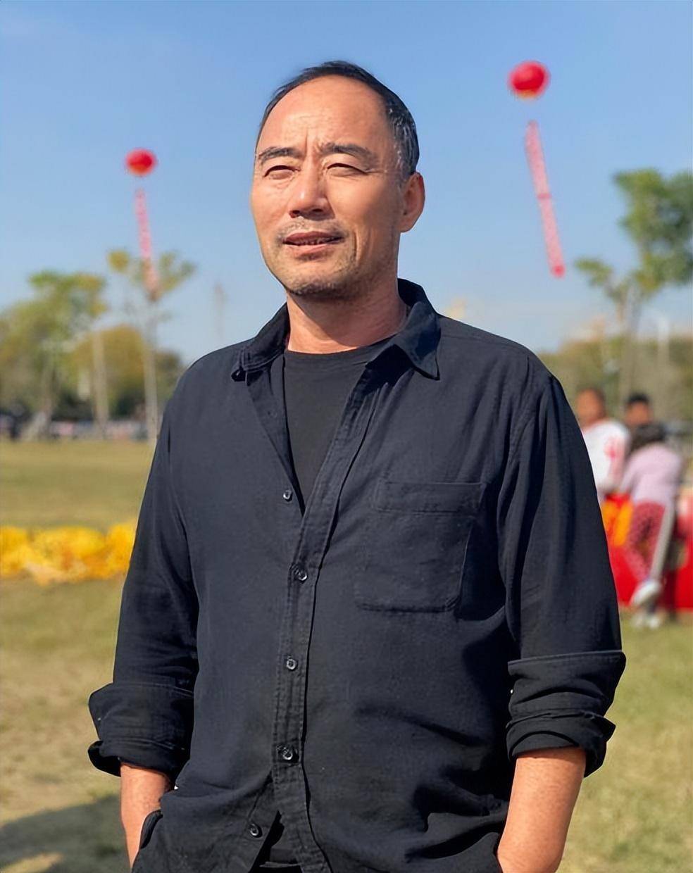 旭日阳刚出道十余年后,现刘刚年入百万,王旭却只能回家务农
