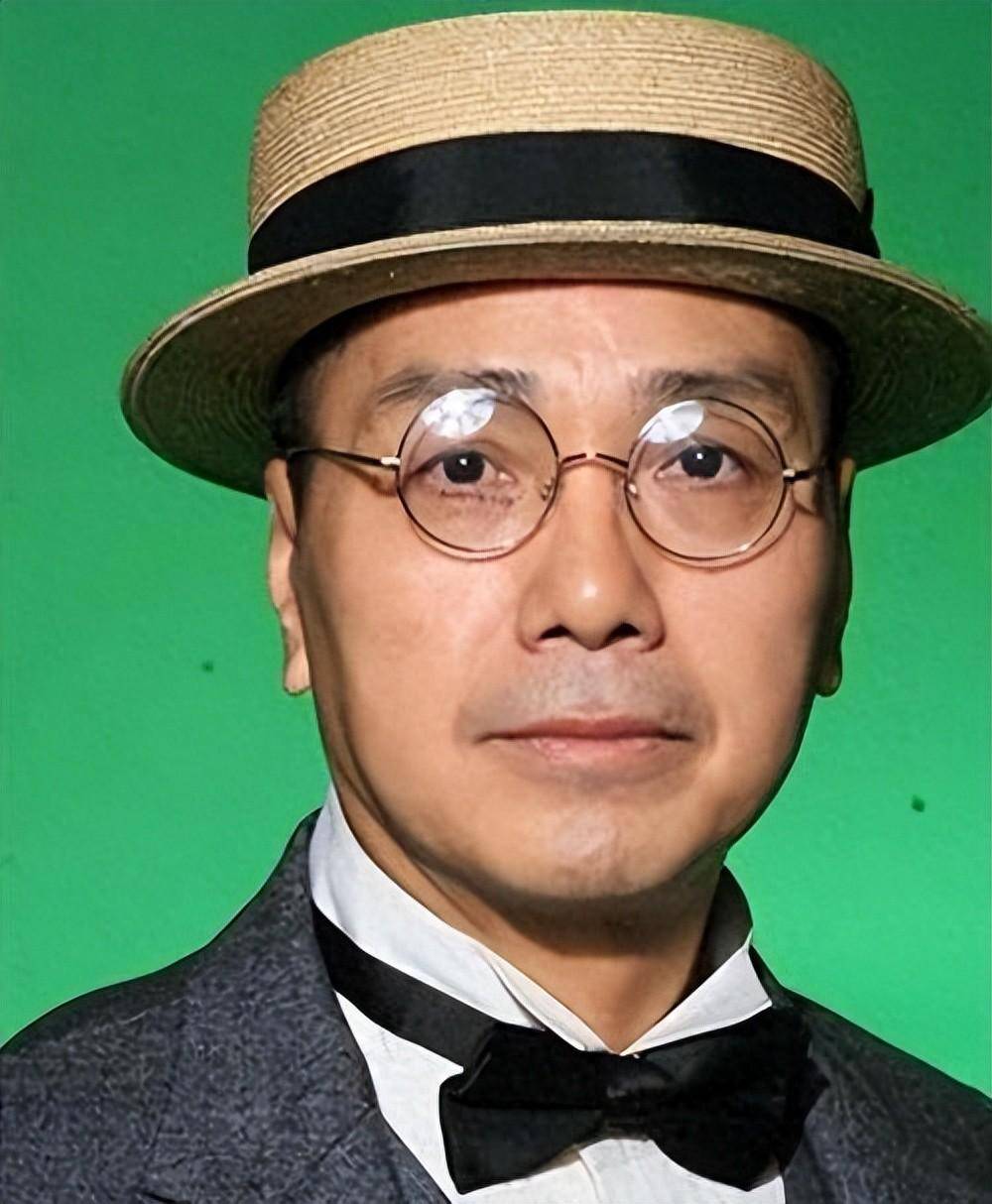 痴情种伍卫国:和刘晓庆分开后,不拍戏不结婚,现在人生状况怎样