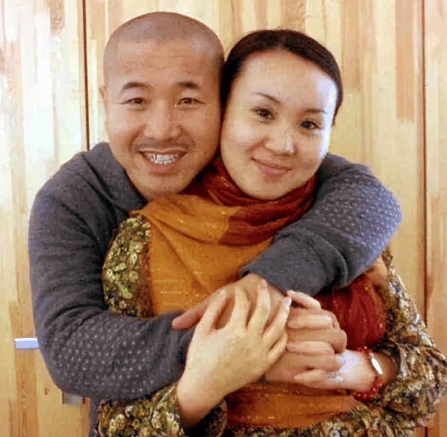 王小利离婚24年:他再婚生三胎,前妻温美玲人生现状如何?