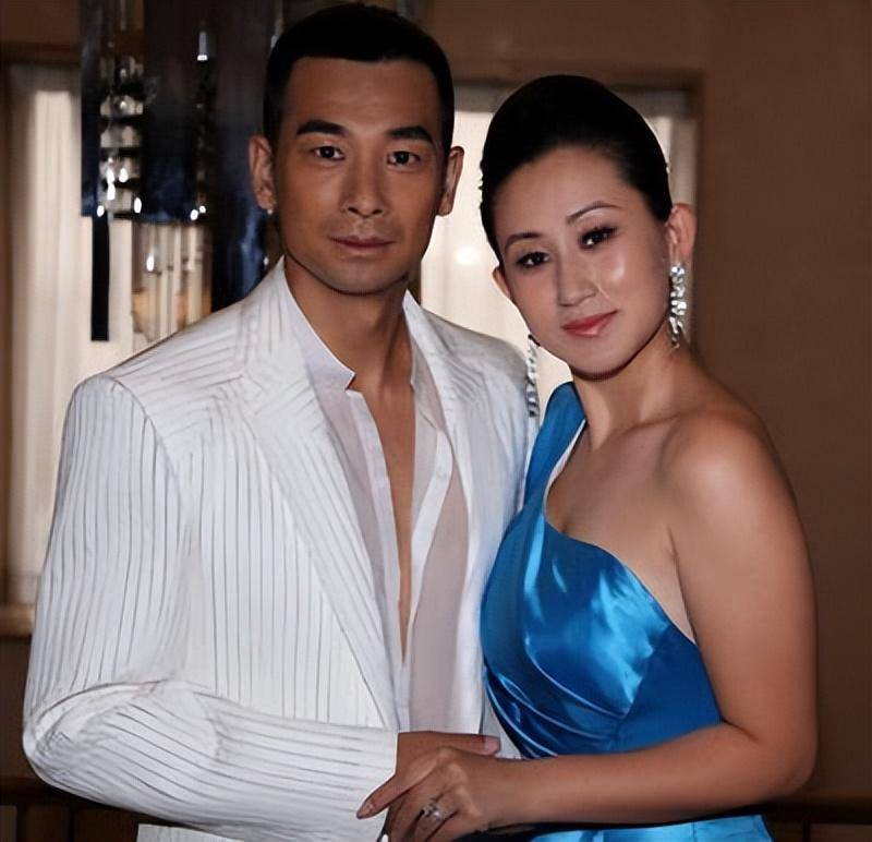 而赵文卓也没有下女友的面子,男友力max.这一对真的在性格上非常互补.