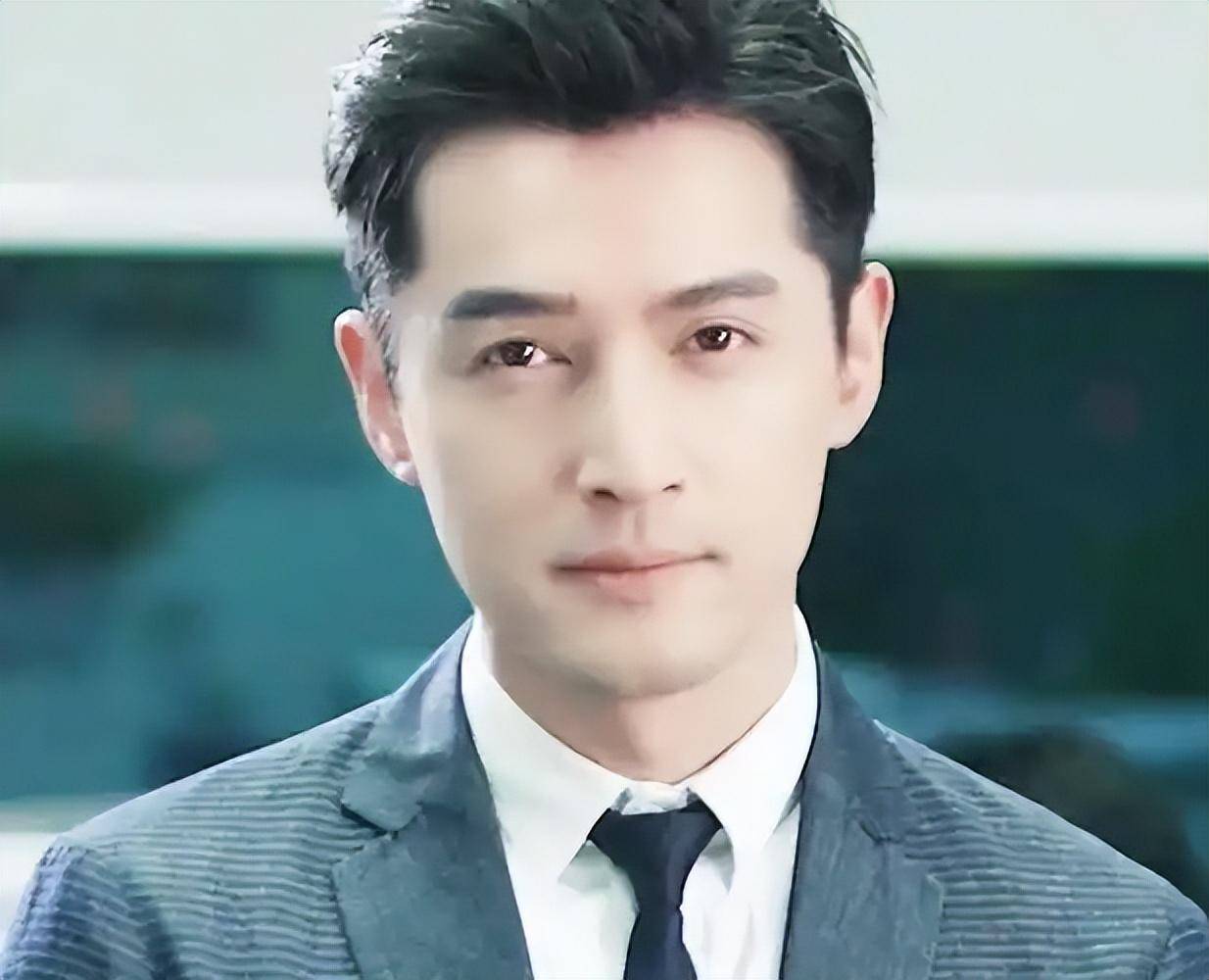 她是胡歌永远的痛,曾为救他车祸离世,如今30所学校以她名字命名