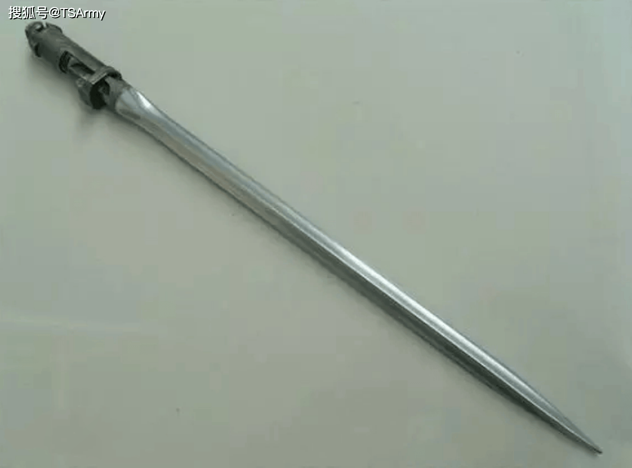 我国现代军刀大盘点:各类型有21种,其中侦察匕首最好看_刺刀_刀刃_式步骑枪