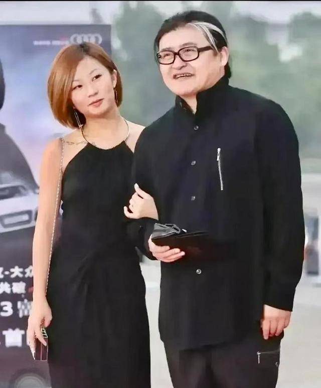 刘欢61年龄现状曝光,白发酒瘾相伴,"不死癌" 影难消散