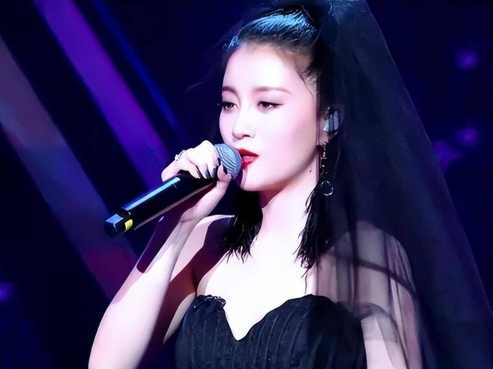 好声音没夺冠,却嫁给爱奇艺副总裁,34岁的李嘉格如今过得怎样