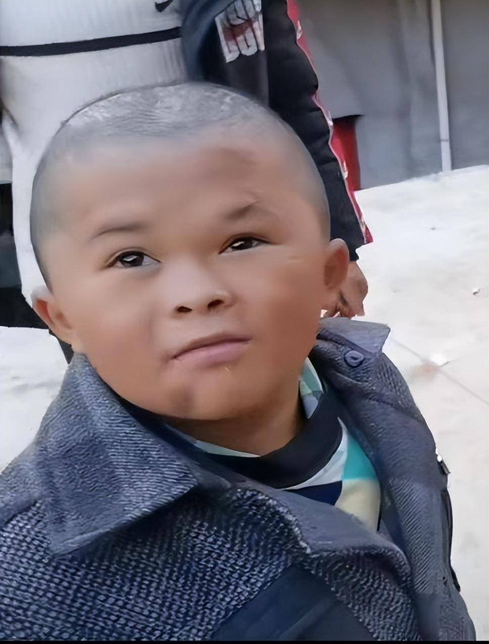 9年前酷似马云的"小马云"现状怎么样了?