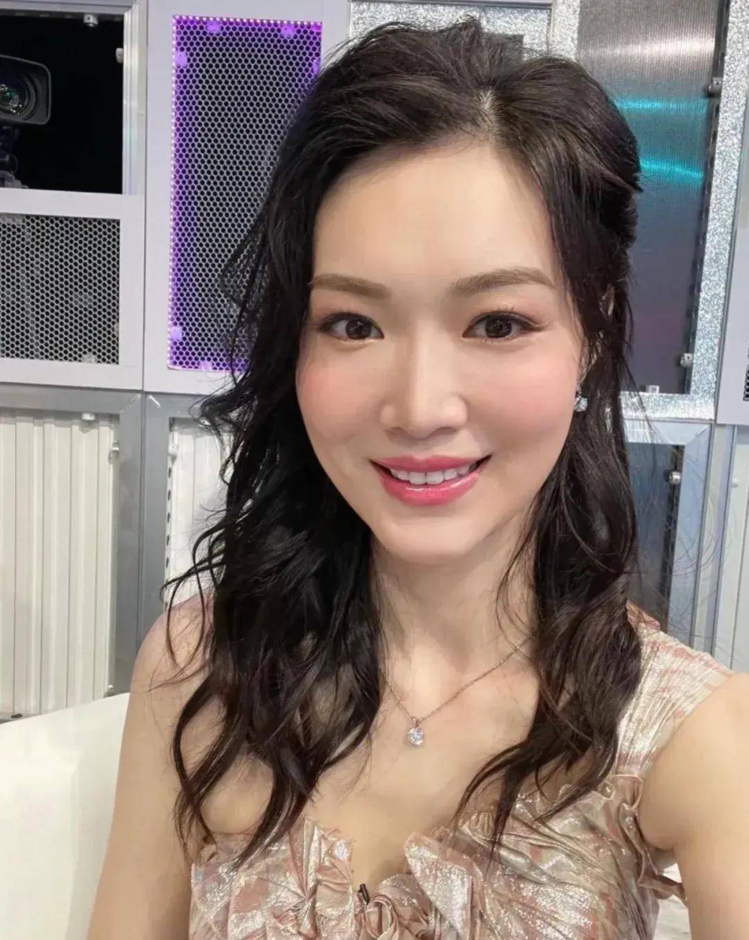 43岁叶翠翠爆富豪饭局内幕