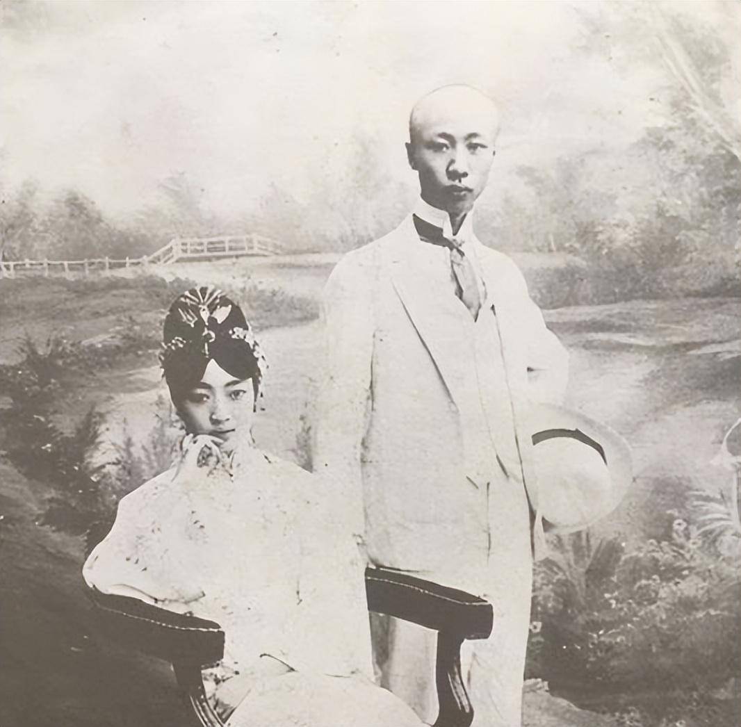 和皇后婉容有染的侍卫,靠着溥仪给的400大洋,如今子孙身价过亿