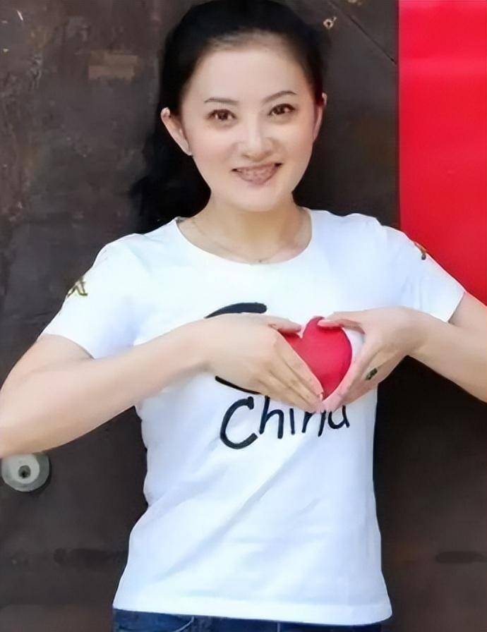 安玉刚第一任妻子图片