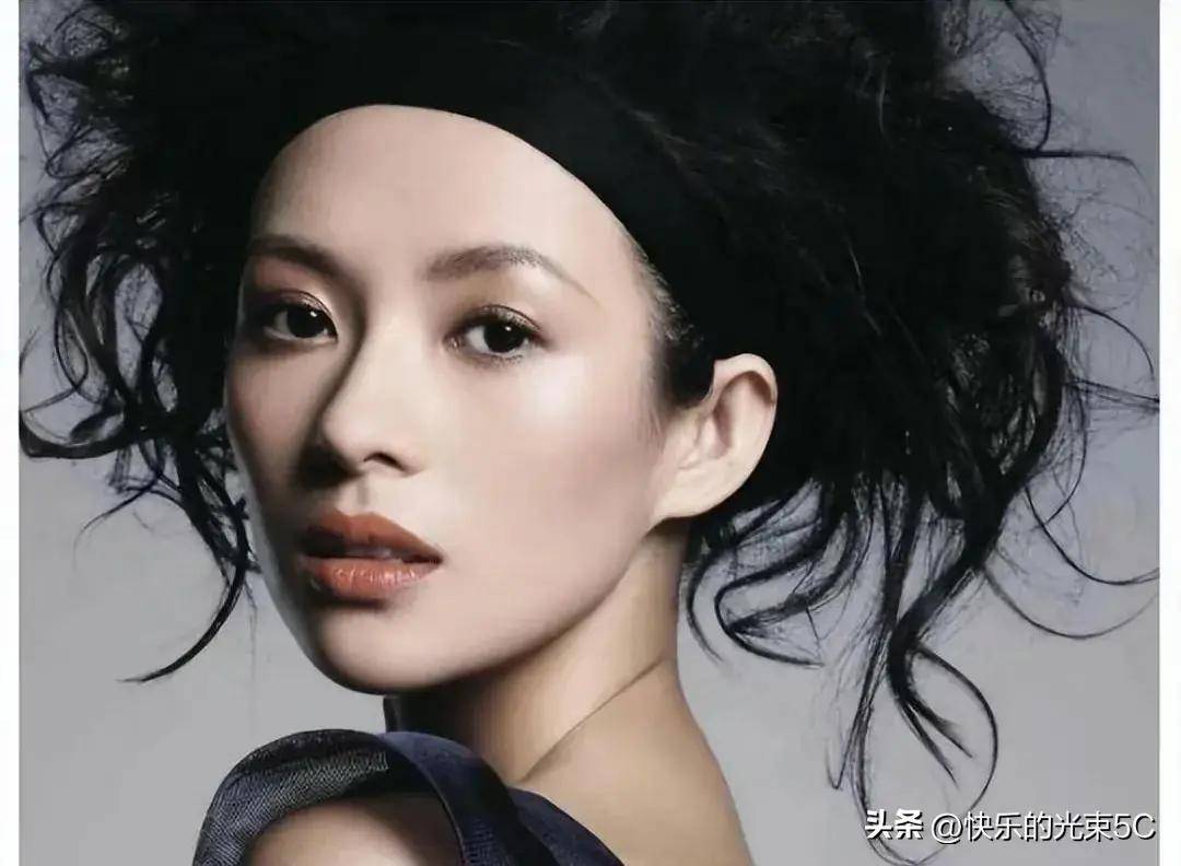 惊艳!章子怡现状离婚仅一年,才明白陈凯歌那一"推"含金量多重
