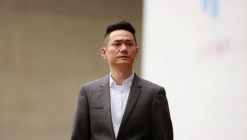 果靖霖:为让妻子多活几个月,隐瞒她的病情,思念亡妻至今未娶