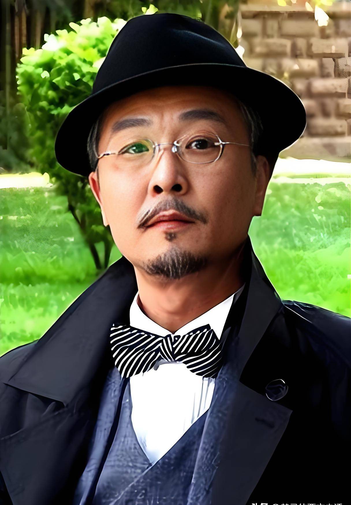 钱波_妻子_表演