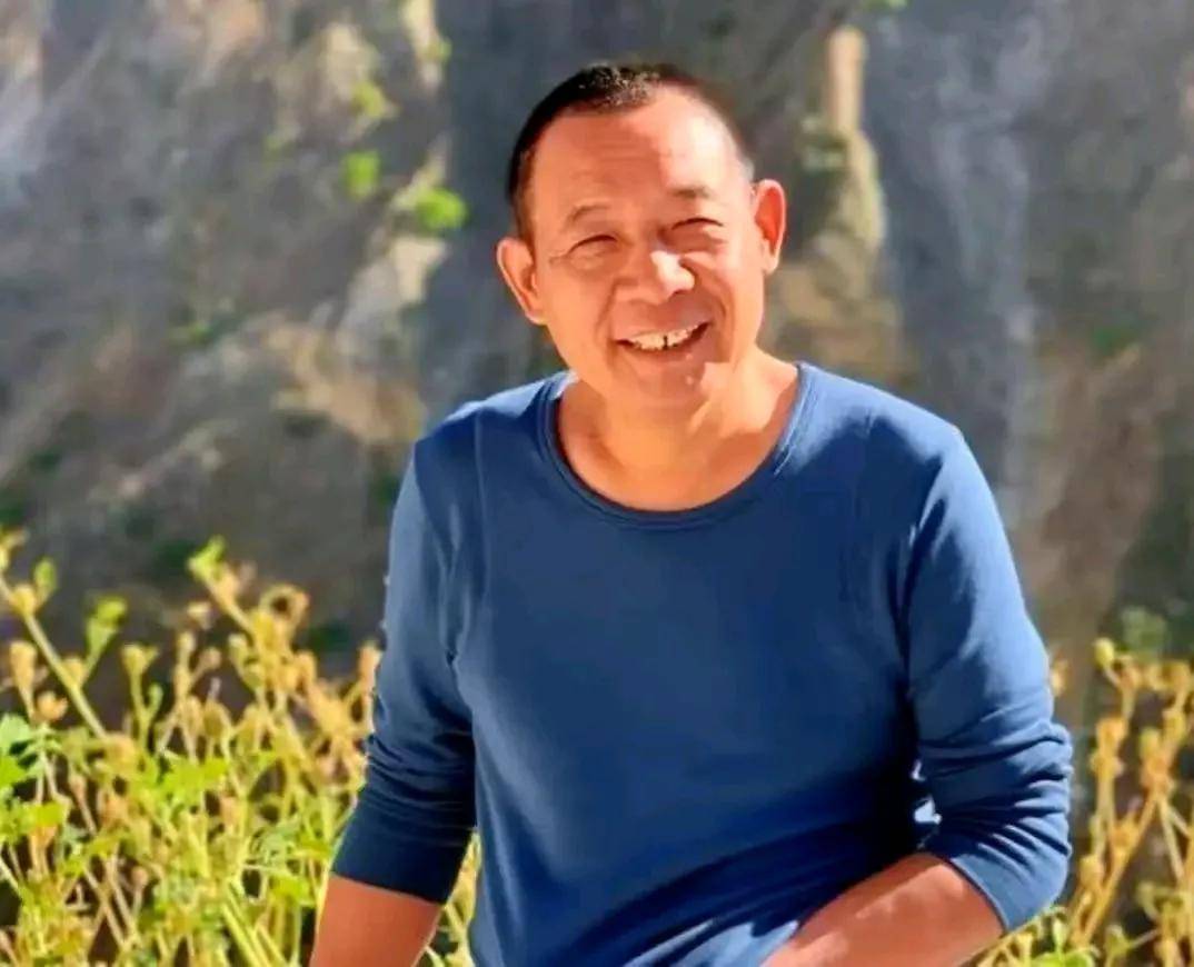 于东来直播泪崩,先富带后富的承诺竟成笑柄?