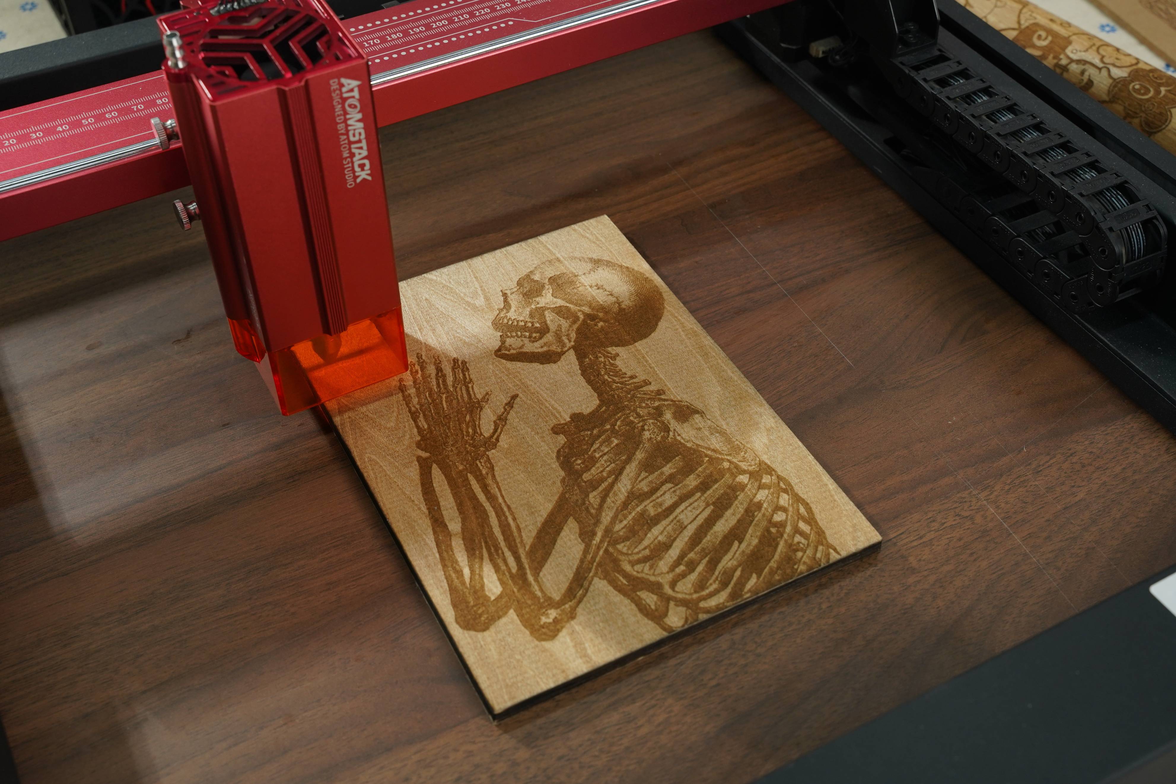 "桌面级"智能激光雕刻机,让创意梦想分分钟实现