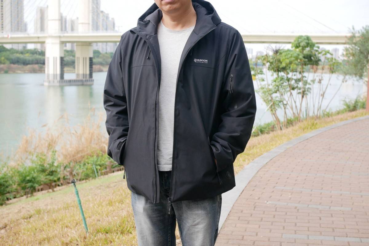 RUNYON智能温控抗寒气绒服：冬日出行好物，科技与时尚的完美碰撞