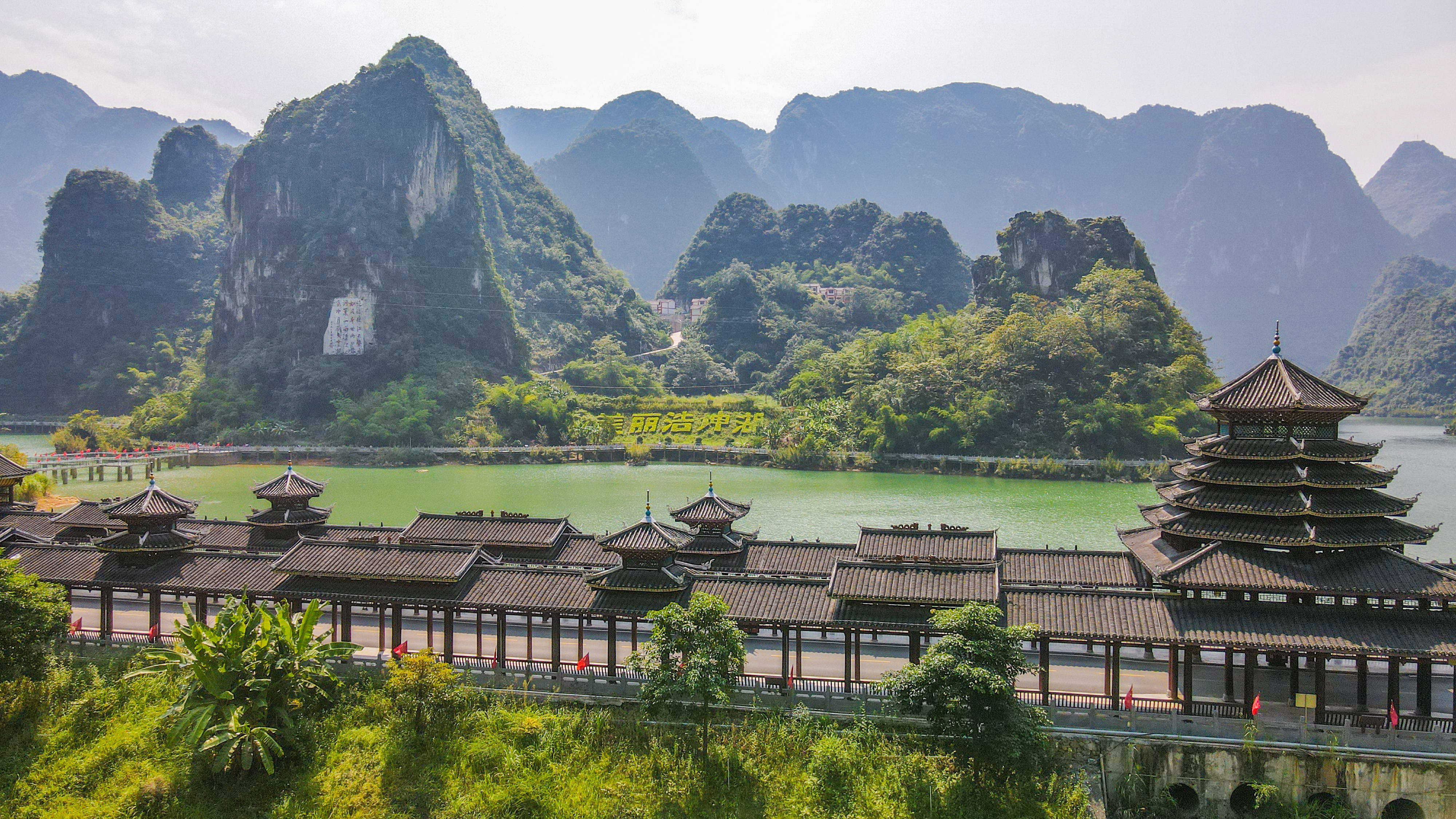 百色旅游景点大全图片