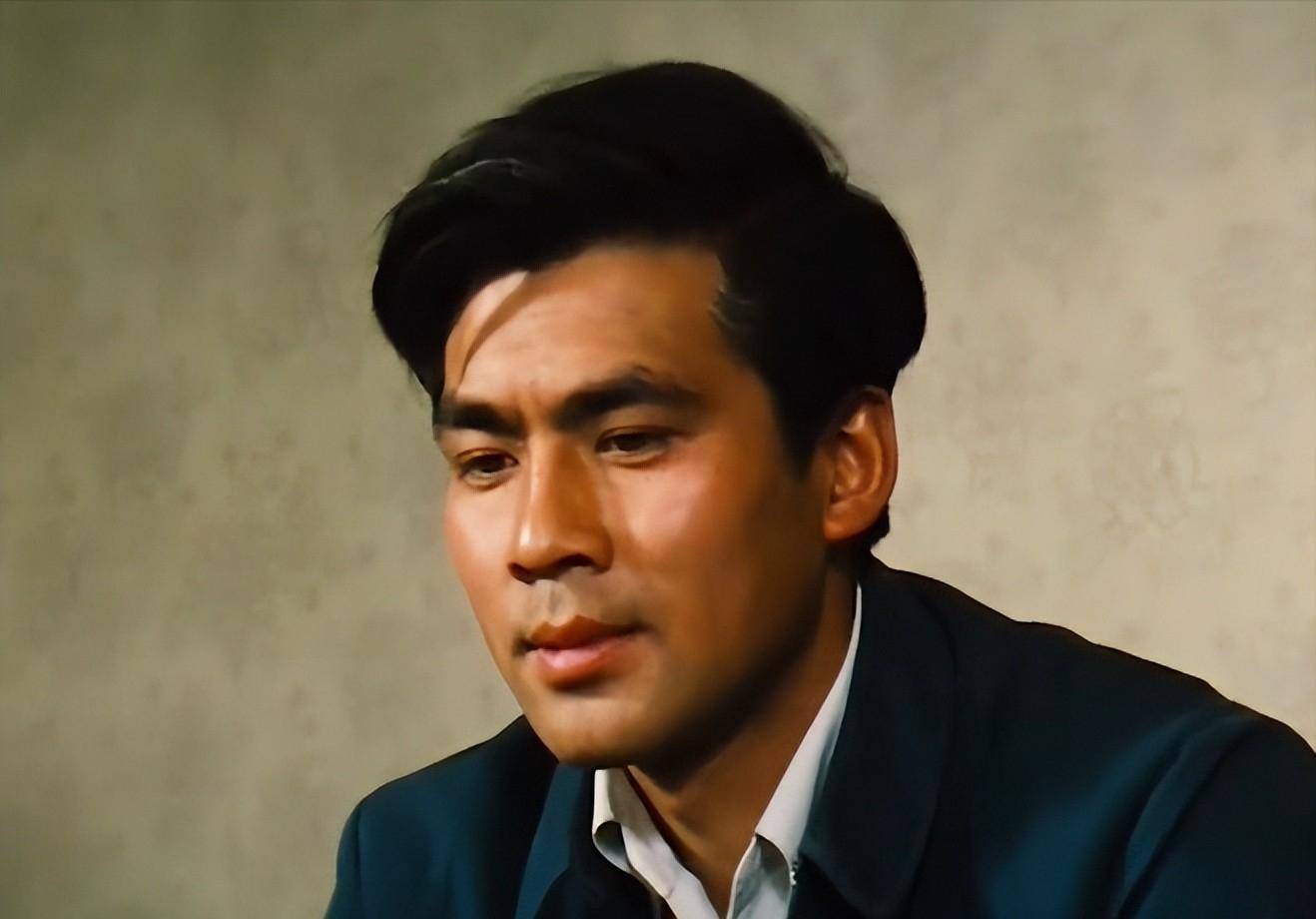 同为"小品界鼻祖",如今陈佩斯儿孙满堂,老搭档朱时茂过得如何