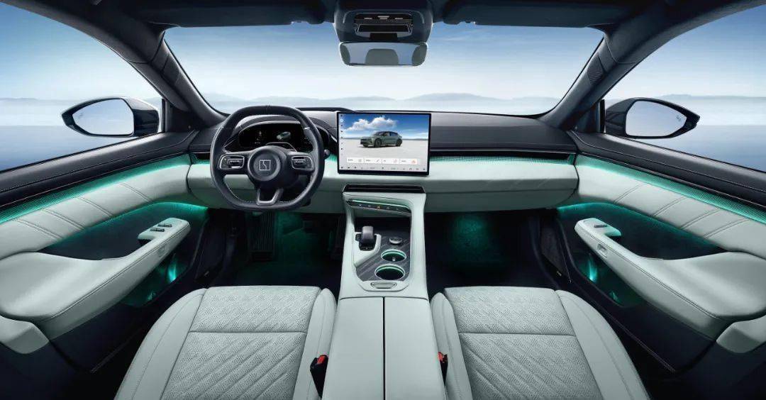 30万内的豪华纯电怎么选？极氪001还是特斯拉Model Y？_搜狐汽车_搜狐网